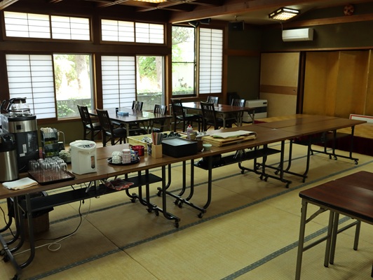 食事会場 食事会場