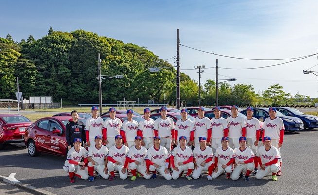 社会人硬式野球部の選手が指導員！