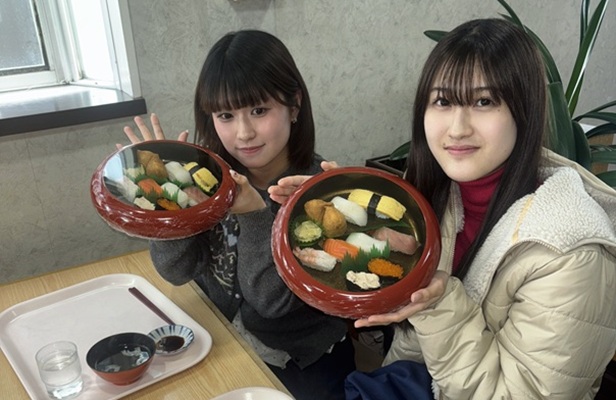 お寿司ランチ！（にぎり？ちらし？）新鮮だよねー(^^♪