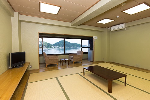 中部屋