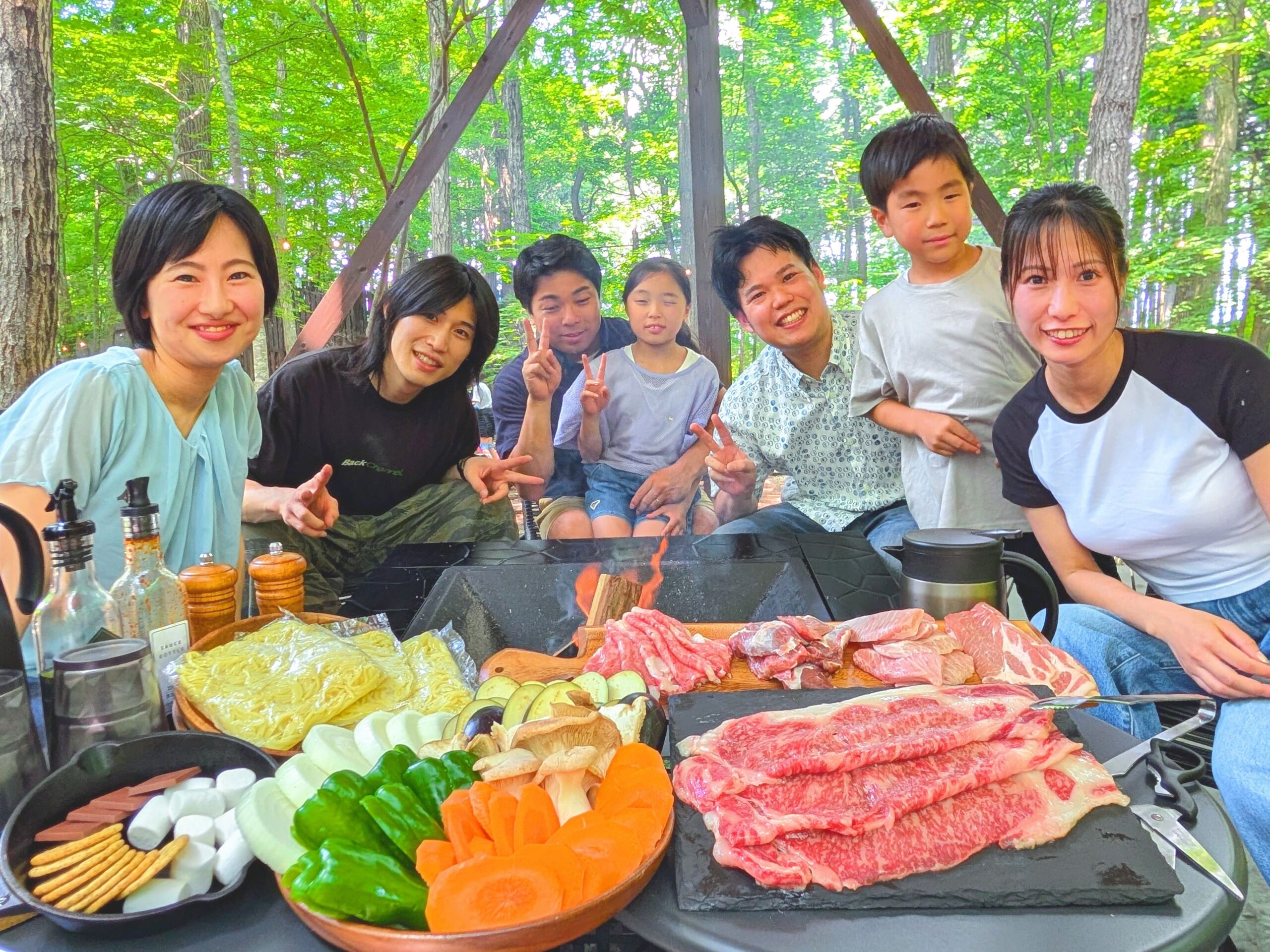 屋根付きプライベートBBQスペース完備