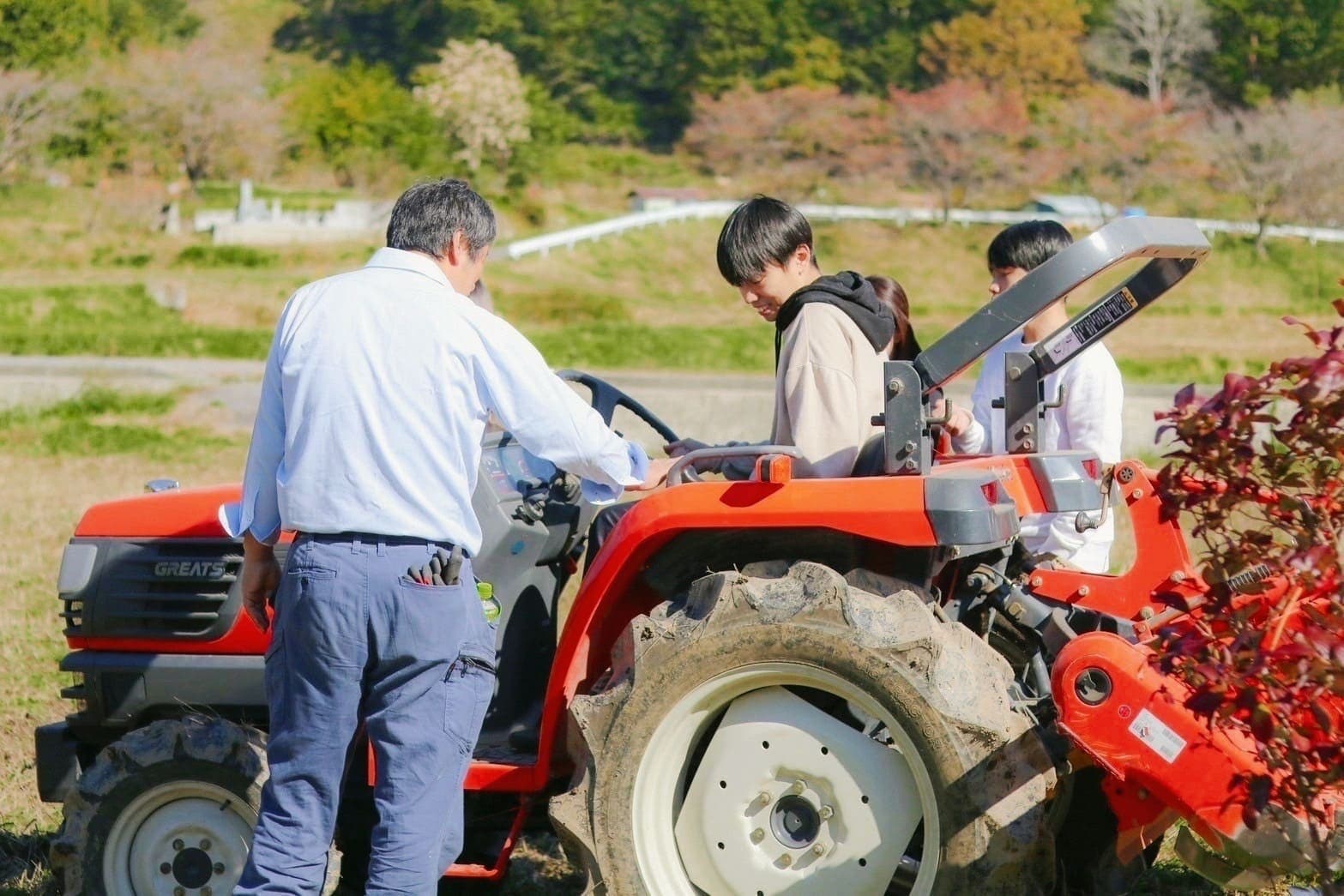 トラクター乗車体験